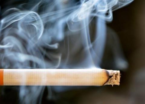 Les jeunes de moins en moins accrocs au tabac