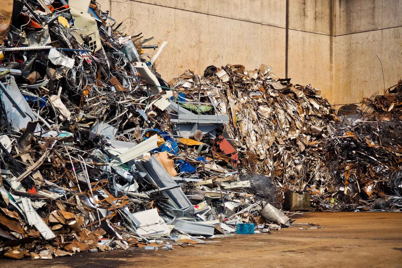 Agent / Agente de stockage des déchets